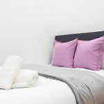 Modern 1 Bedroom Near Kensington High Street