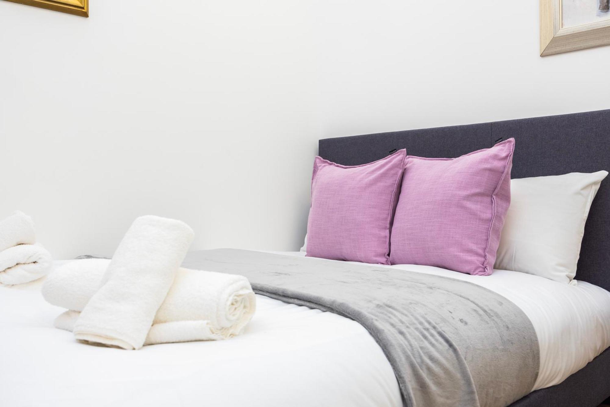 Modern 1 Bedroom Near Kensington High Street London
