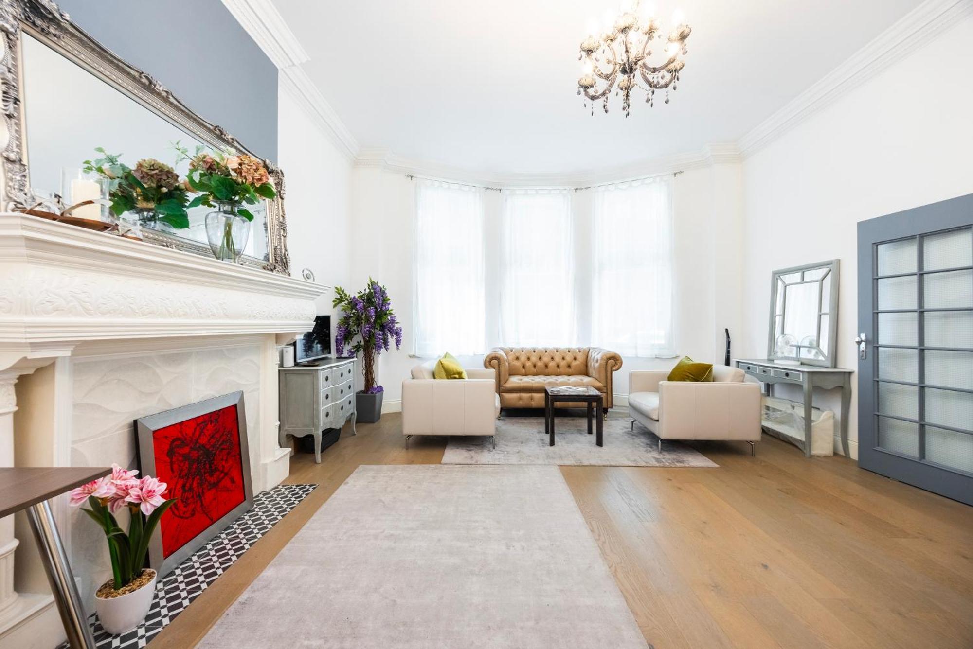 Apartment Modern 1 Bedroom Near Kensington High Street *